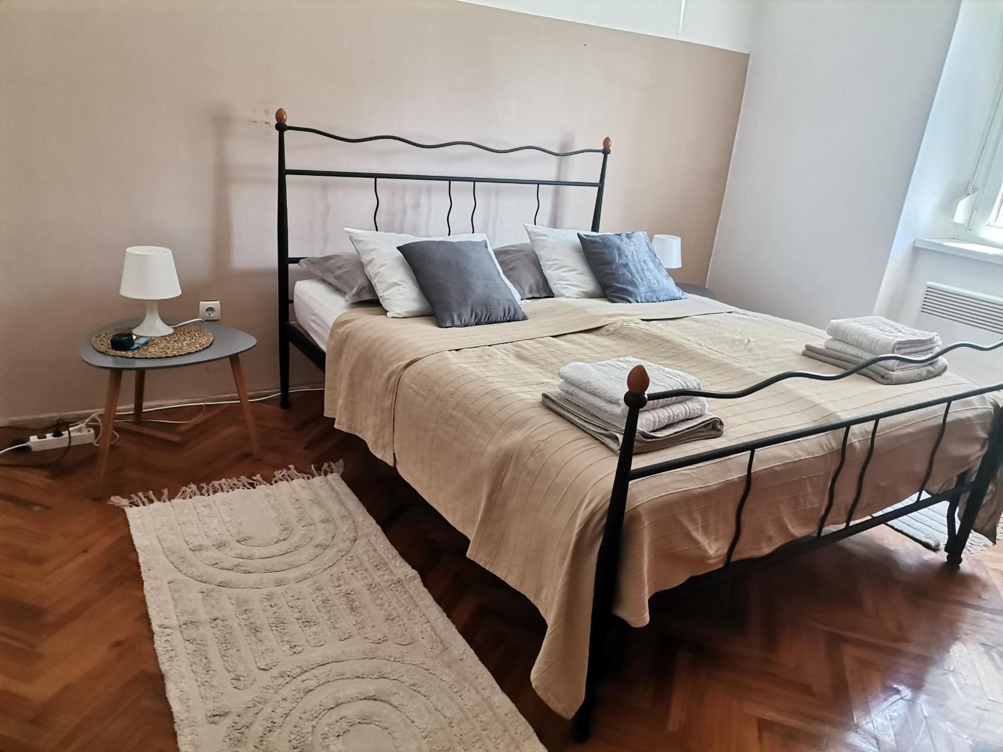 Appartement Casa Di Nonna Pina, Kuca U Blizini Arene à Pula Extérieur photo
